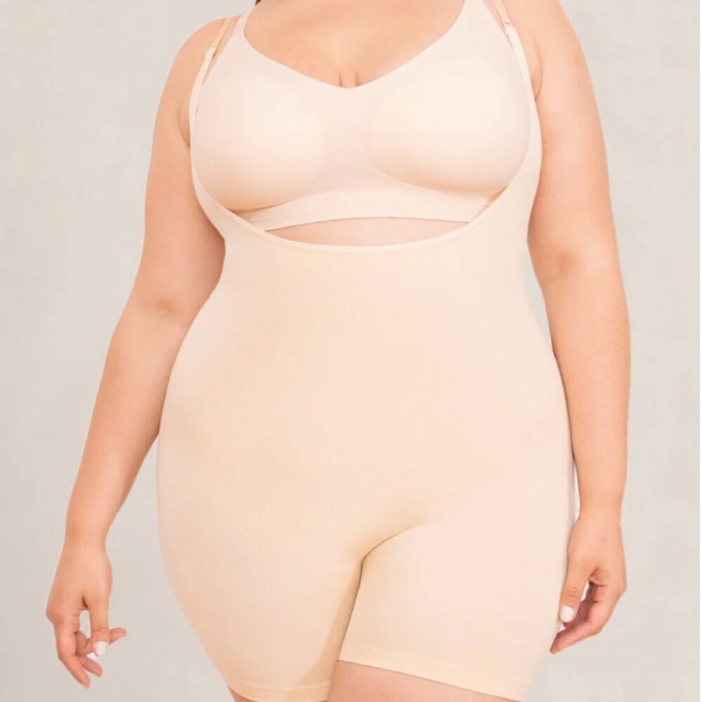 Shapermint Essentials Open Bust Bodysuit Shaper Short NWT Size Medium